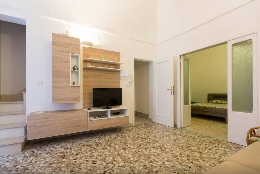 דירות Old Town House פולינאנו א מארה מראה חיצוני תמונה