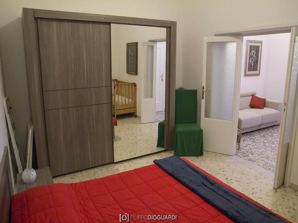 דירות Old Town House פולינאנו א מארה חדר תמונה