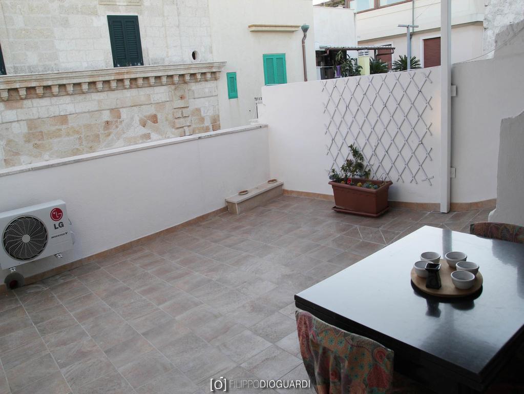 דירות Old Town House פולינאנו א מארה מראה חיצוני תמונה