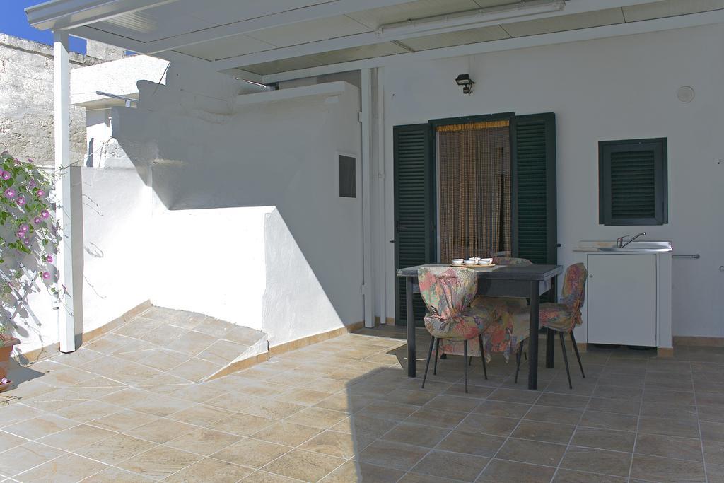 דירות Old Town House פולינאנו א מארה מראה חיצוני תמונה